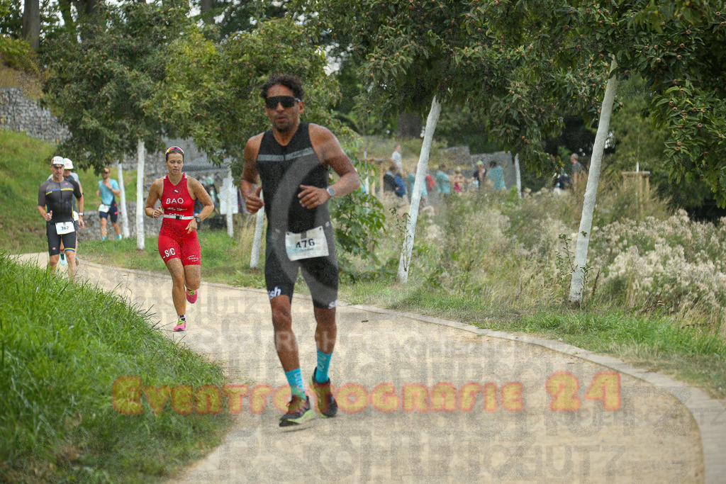 250824_1354_EX1_4215 | Sportfotografie im Rhein-Sieg Kreis, Köln, Bonn, NRW, Rheinland Pfalz, Hessen, etc. Unser Tätigkeitsfeld umfasst den Laufsport vom Volkslauf über den Marathon, Duathlon, Triathon bis zum Ultralauf wie Kölnpfad Ultra oder Schindertrail.