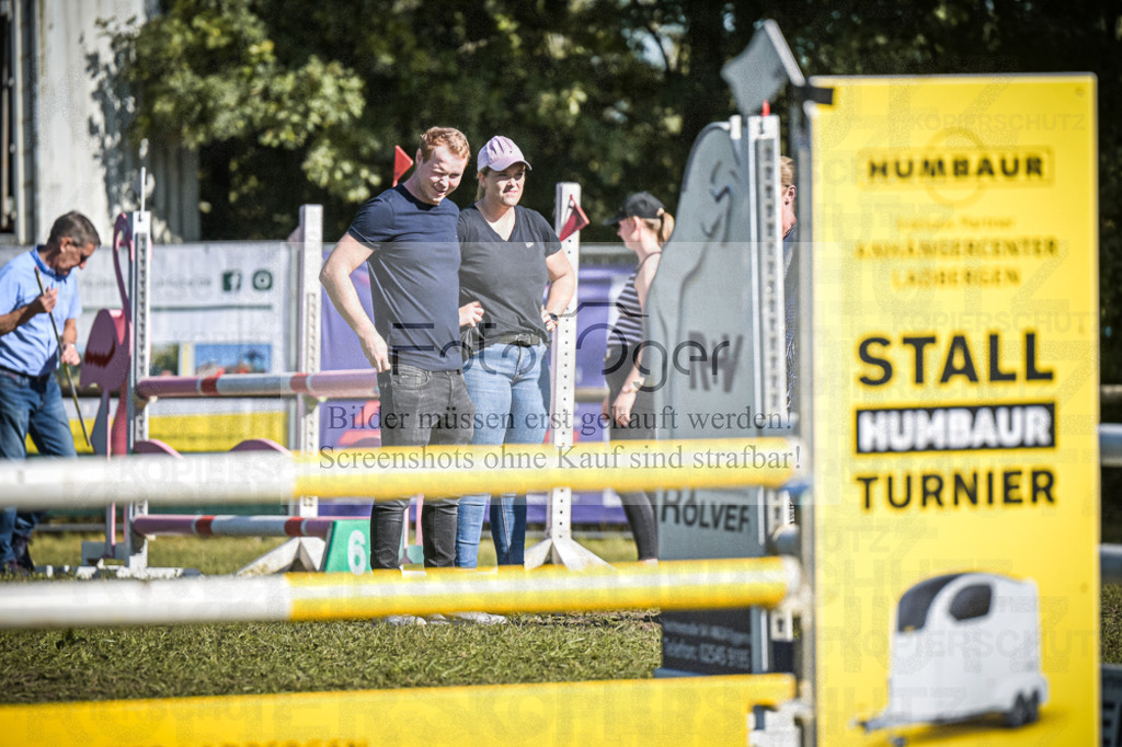 DOS_0012 | Entdecke hochwertige Reitturnierfotos von Foto Oger. Professionell, emotional und authentisch – jetzt Lieblingsmomente im Shop bestellen.Deutschlandweite Turnierfotografie. - Realisiert mit Pictrs.com