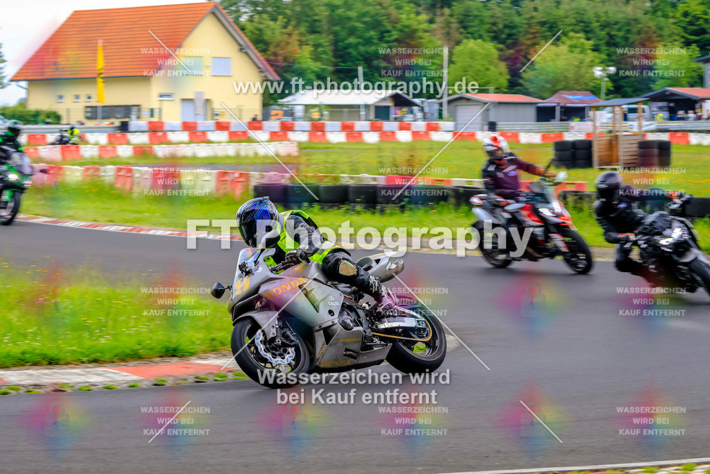 VBK-7906 | Hier findet Ihr Bilder von Touristenfahrten auf der Nürburgring Nordschleife oder von anderen Veranstaltungen die ich besucht habe. Viel Spass beim Durch Schauen 