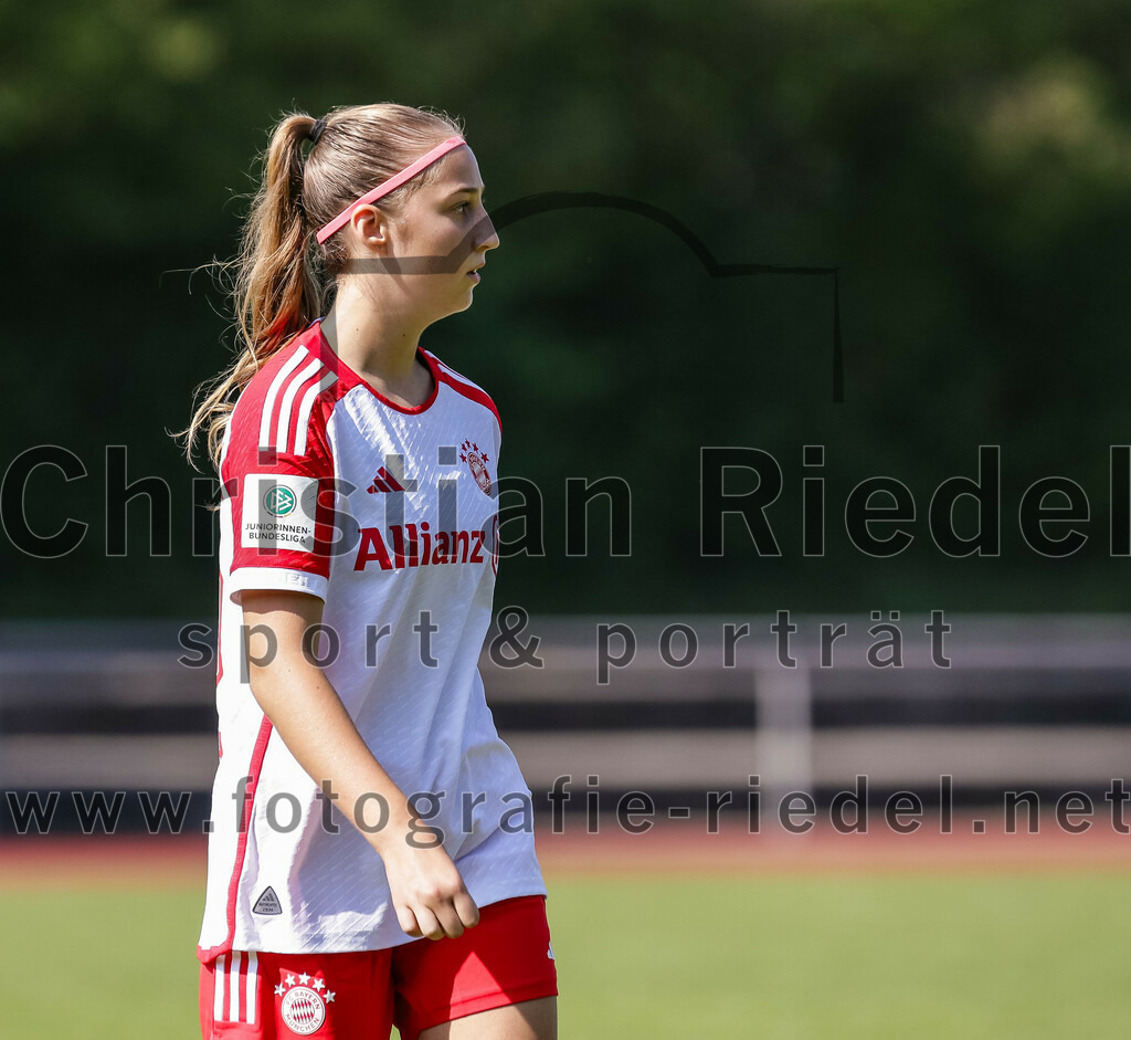 2023-09-09_096_FC_Bayern_Muenchen_gegen_SC_Freiburg | Aschheim, Deutschland, 09.09.2023:
Fußball, B-Juniorinnen-Bundesliga Süd 2023 / 2024, 1. Spieltag, FC Bayern München gegen SC Freiburg, Endergebnis: 4:0

Foto: Christian Riedel / fotografie-riedel.net