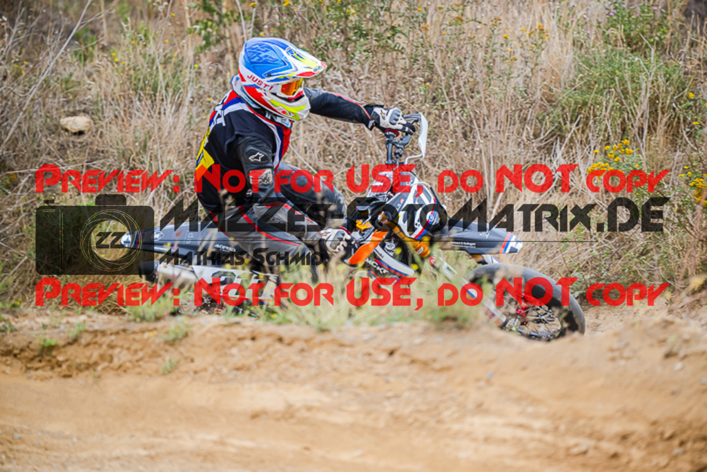 MaZZes_FotoMatrix_220813_6971 | UE40