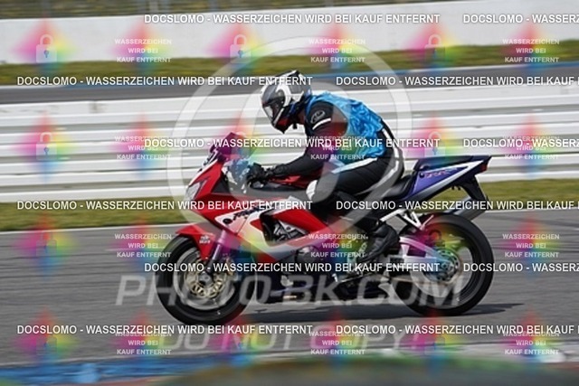 2023_05_01_PBK_27020 | Sportfotografie; SlowMotion; Video; Rennstrecke; Hafeneger; RSE; Speer; Trackday; Motorsportarena; Hockenheimring; Brno; Most; Barcelona; Valencia, Benny; Kaetzmer;