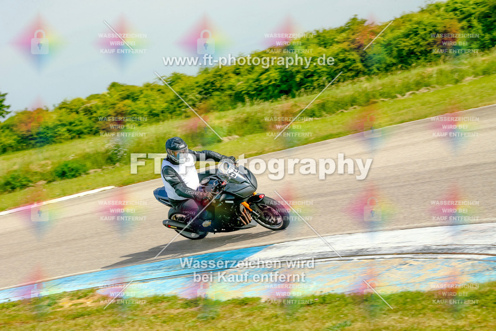 _MOT1116 | Hier findet Ihr Bilder von Touristenfahrten auf der Nürburgring Nordschleife oder von anderen Veranstaltungen die ich besucht habe. Viel Spass beim Durch Schauen 