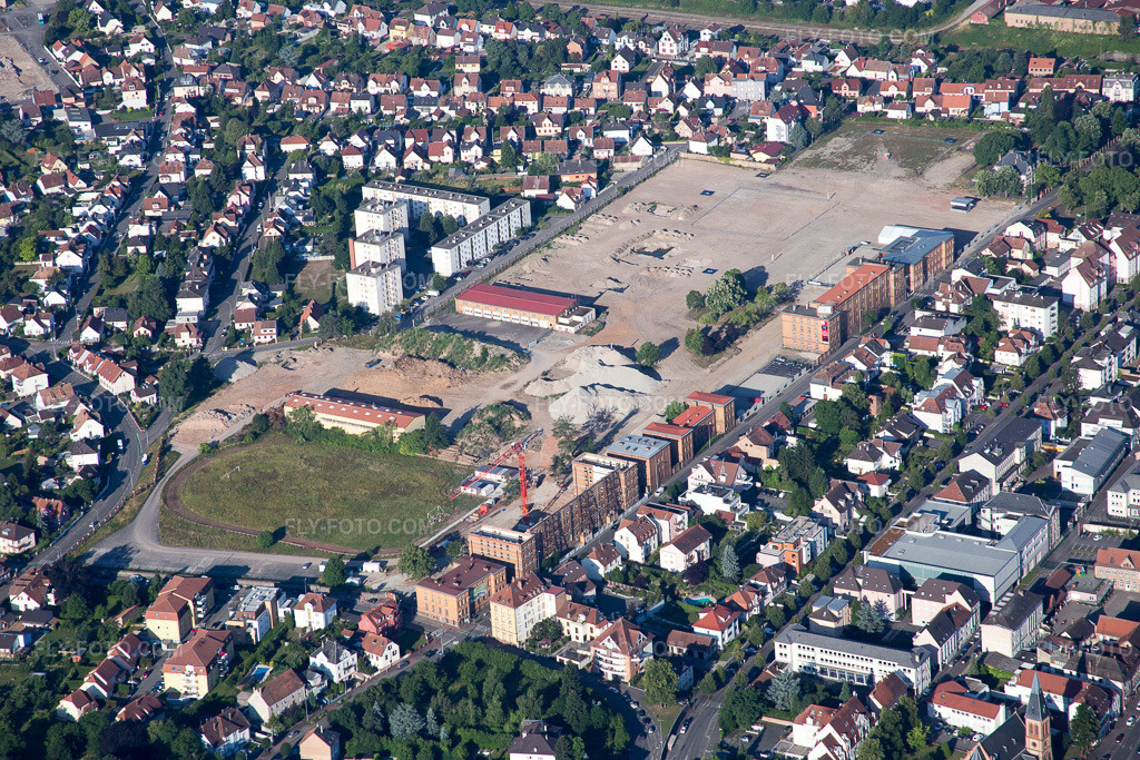 Aerial view: Construction site for the new office and commercial building Mission Locale d'Alsace du Nord in Haguenau in the district Bildstoeckel Ouest in Hagenau in the state Bas-Rhin, France.Photo: IMG_082943.jpg taken on 06/26/2015 by Werner Riehm/FLY-FOTO.comResolution of the original: 5472 x 3648 px