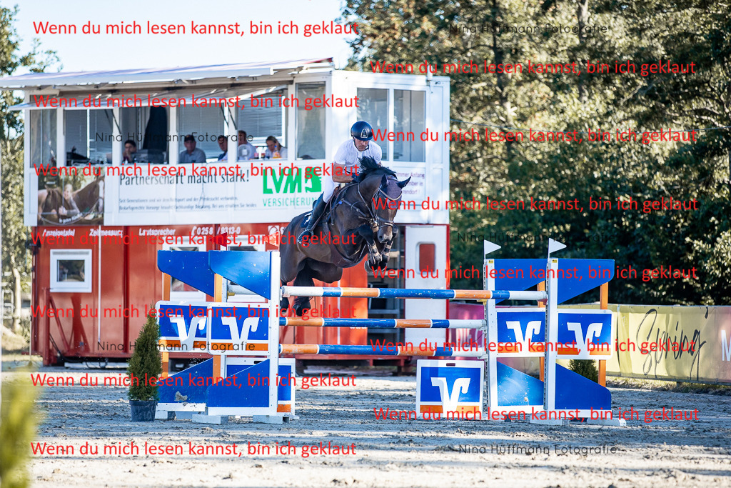BK1A8273 | Turnierbilder Turnierfotos Nina Hüffmann Turnierfotografie Pferdefotografie Tierzeichnung Haustierzeichnung Pferdezeichnung Hundezeichnung Videograf  - Realisiert mit Pictrs.com
