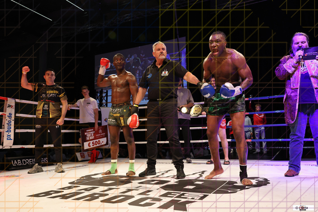 Finale Akingbade vs Kombou 25.04.2026 tomafocus Tb00151 | professionelle Sport- und Eventfotografie von Tomafocus – dynamische Bilder, emotionale Momente und hochwertige Aufnahmen für jeden Anlass. - Realisiert mit Pictrs.com