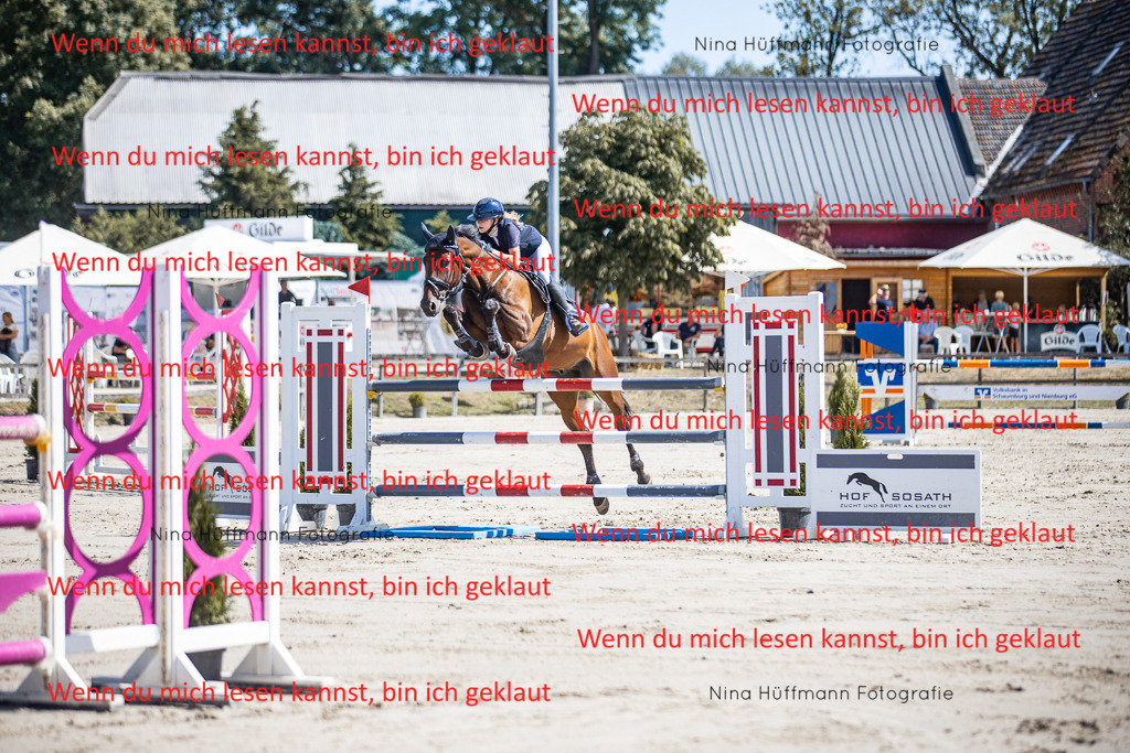 BK1A6639 | Turnierbilder Turnierfotos Nina Hüffmann Turnierfotografie Pferdefotografie Tierzeichnung Haustierzeichnung Pferdezeichnung Hundezeichnung Videograf  - Realisiert mit Pictrs.com