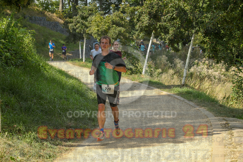 250824_1447_EX1_7545 | Sportfotografie im Rhein-Sieg Kreis, Köln, Bonn, NRW, Rheinland Pfalz, Hessen, etc. Unser Tätigkeitsfeld umfasst den Laufsport vom Volkslauf über den Marathon, Duathlon, Triathon bis zum Ultralauf wie Kölnpfad Ultra oder Schindertrail.