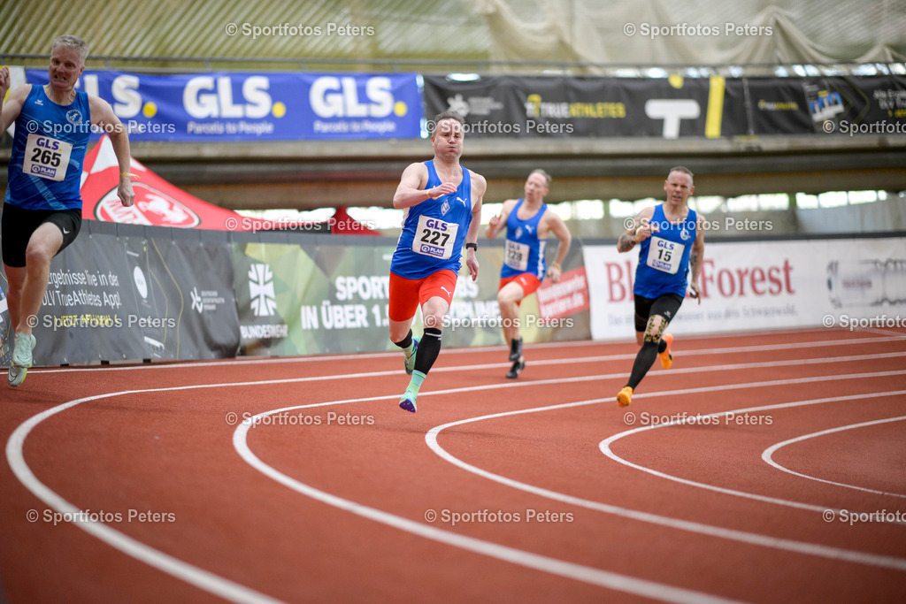 Deutsche Hallenmeisterschaften Masters - Sonntag_28 | Deutsche Meisterschaften Halle Masters am 03.03.2024 in Dortmund 

Foto: Kai Peters - Realisiert mit Pictrs.com