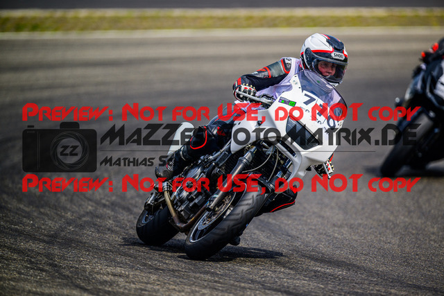 MaZZes_FotoMatrix_240717_6007705_5907 | INST