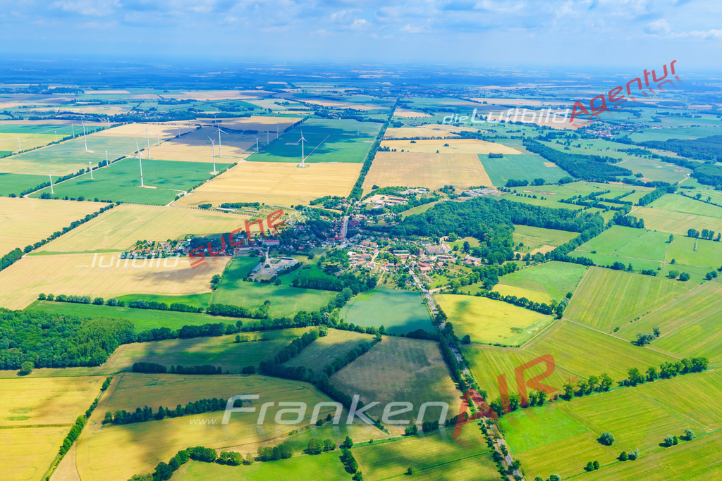 aktuelles Luftbild von Demerthin Gumtow - Luftaufnahme wurde 2018 von https://frankenair.de mittels Flugzeug (keine Drohne) erstellt.