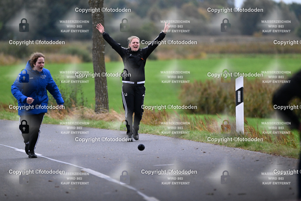 DSC_0020 | Hannah Janßen / Blomberg (mitte) mit  Nina Juilfs (links)