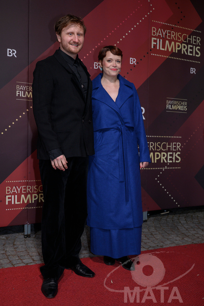 _DWI4722 | Michael Kranz und Sina Reiß bei der Verleihung des 47. Bayerischen Filmpreises 2026  im Prinzregententheater. München, Deutschland. Der Bayerische Filmpreis wird seit 1979 von der Bayerischen Staatsregierung verliehen, um die Bedeutung des Kinofilms als Kulturgut herauszustellen - Realisiert mit Pictrs.com