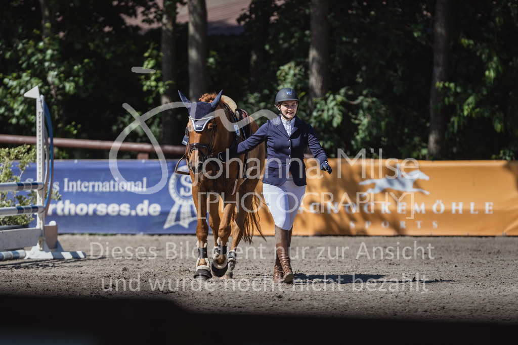 230610_Mühlen_A-Spr1-624 | Deine schönsten Turniermomente als professionelle Fotos! Entdecke hochwertige Pferdesport-Fotografie im Online-Shop. Jetzt Fotos finden & bestellen!