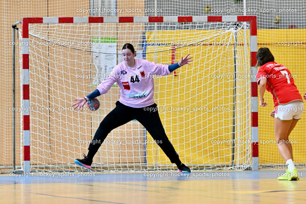 SC Ferlach vs. Sport Lisboa Benfica 30.9.2023 | #44 ROGANOVIC Andjela SC Ferlach, #7 BORSCHENKO Viktoriva Sport Lisboa Benfica, SC Ferlach vs. Sport Lisboa Benfica 30.9.2023, SC Ferlach vs. Sport Lisboa Benfica am 30.09.2023 in Ferlach (Ballspielhalle Ferlach), Austria, (Photo by Bernd Stefan)