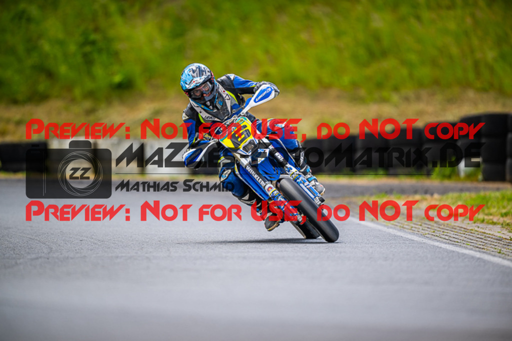 MaZZes_FotoMatrix_220528_0896 | Fotograf Mathias Schmid
Sportfotograf,
Eventfotograf,
Hochzeitsfotograf,
Portraitfotograf