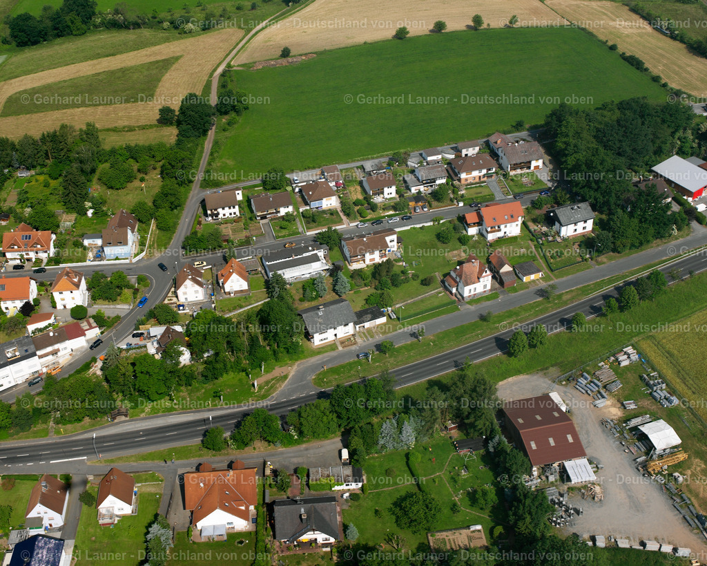 2615909 | RAINROD 09.06.2006 Wohngebiet einer Einfamilienhaus- Siedlung  in Rainrod im Bundesland Hessen, Deutschland // Single-family residential area of settlement  in Rainrod in the state Hesse, Germany Foto: Gerhard Launer