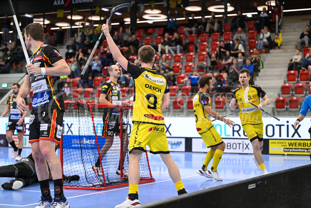 HC Rychenberg vs Tigers Langnau - 11. Dezember 2022 | HC Rychenberg vs Tigers Langnau
AXA Arena, Winterthur
Kimo Oesch (#9 HC Rychenberg) erzielt das 6:6.
Bild: Sportfotografie Markus Aeschimann | www.markus-aeschimann.ch - Realisiert mit Pictrs.com