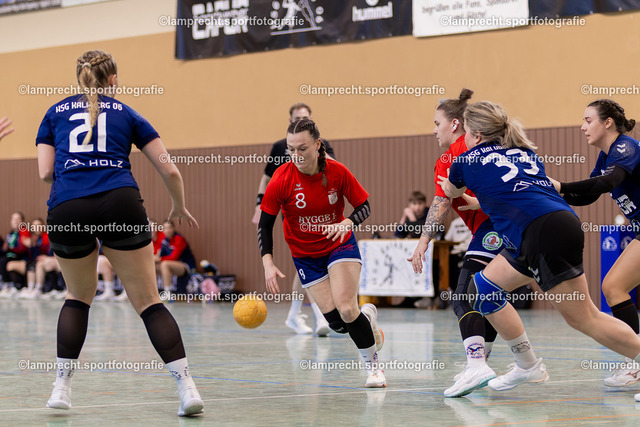 Handball I Damen I Saison 2025-2026 I Verbandsliga Süd I 15. Spieltag I HSG Kalkberg 06 - HSG Holsteinische Schweiz 057 | Merle Rathke (8, HSG Holsteinische Schweiz) am Ball. - Realisiert mit Pictrs.com