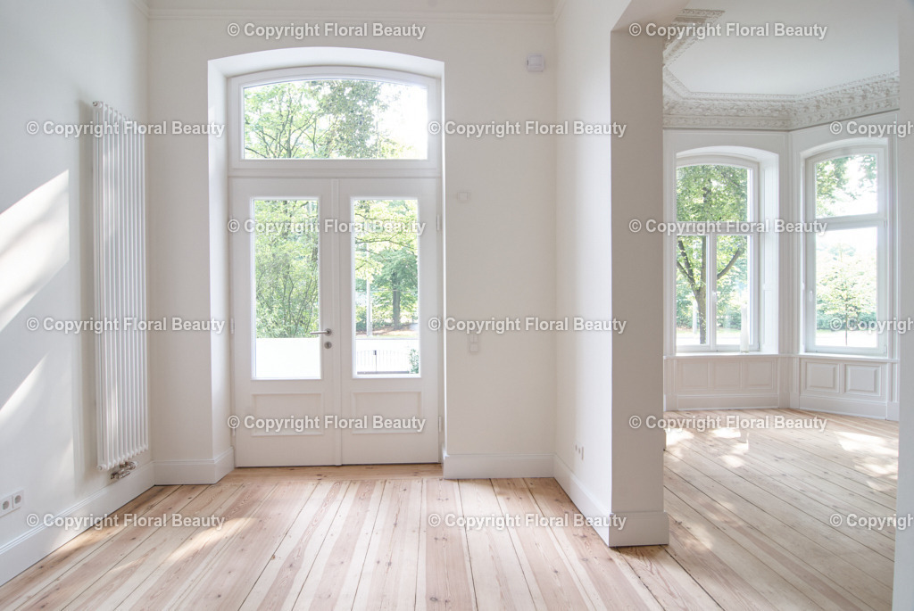 Altbauhaus nach Renovierung | unmöbliertes Zimmer in renoviertem Altbau - Realisiert mit Pictrs.com