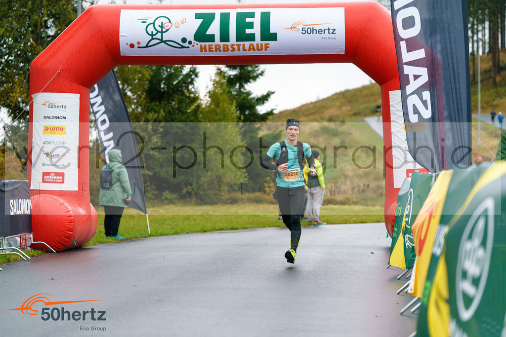 50Hertz-Zielbilder Herbstlauf | Rennsteig-Herbstlauf am 5. Oktober 2025 - Neuhaus/Rwg. nach Masserberg