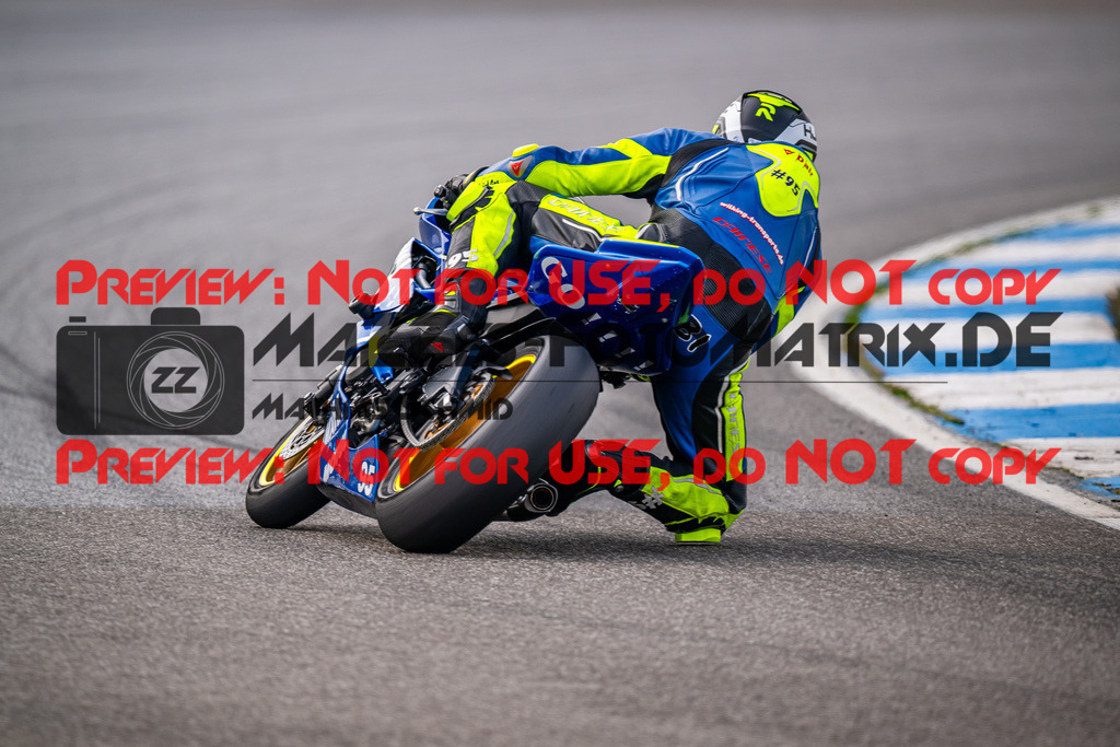 MaZZes_Fotomatrix_20240317_6007705_0821 | Fotograf Mathias Schmid
Sportfotograf,
Eventfotograf,
Hochzeitsfotograf,
Portraitfotograf