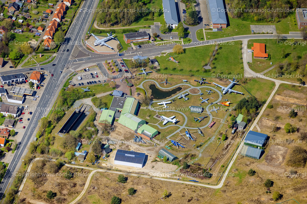 Cuxhaven_Aeronauticum_Deutsches_Luftschiff_und_Marinefliegermuseum_Nordholz_E.V._ELS_9451300423 | WURSTER NORDSEEKüSTE 30.04.2023 Museum- und Ausstellungs- Gebäude- Ensemble " AERONAUTICUM - Deutsches Luftschiff- und Marinefliegermuseum Nordholz e.V. " in Wurster Nordseeküste im Bundesland Niedersachsen, Deutschland. // Museum building ensemble " AERONAUTICUM - Deutsches Luftschiff- and Marinefliegermuseum Nordholz e.V. " in Wurster Nordseekueste in the state Lower Saxony, Germany. Foto: Martin Elsen