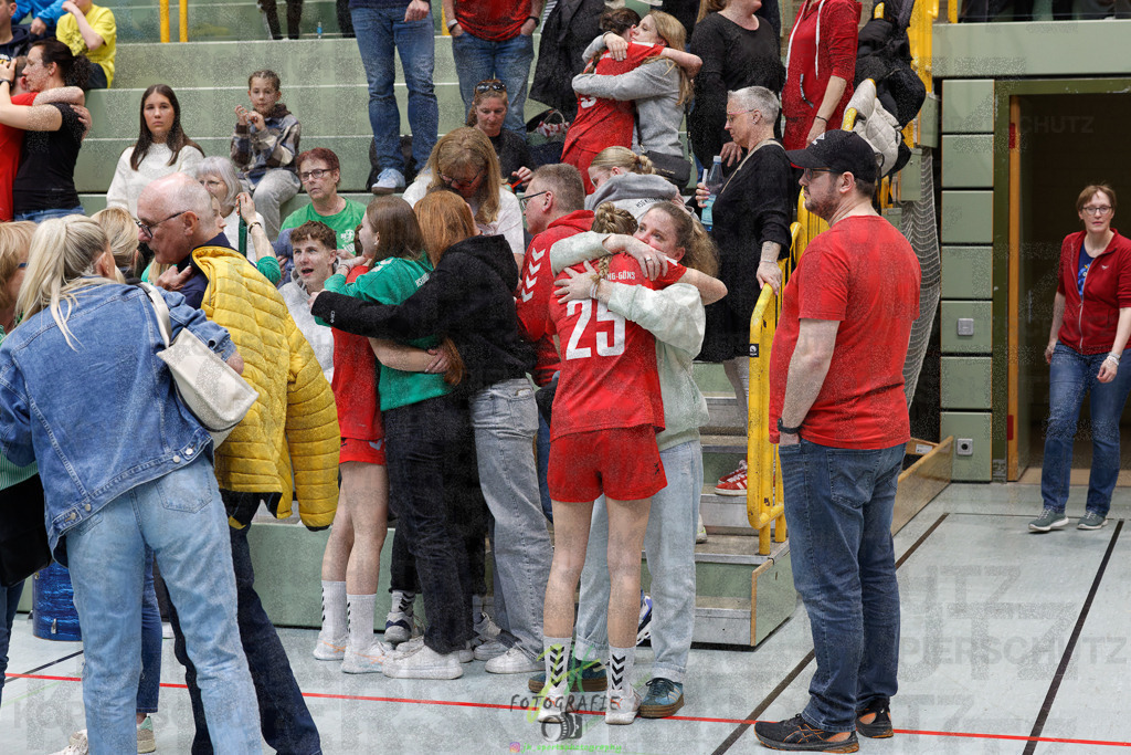 Hessenmeisterschaft wJC - Finale; HSG Kleenheim - HSG Weiterstadt/ Braunsh.Worf. | Hessenmeisterschaft wJC - Finale; HSG Kleenheim - HSG Weiterstadt/ Braunsh.Worf. am 22.03.2025 in Biedenkopf (Sporthalle Lahntalschule)Photo © 2025 - Jörg Heinrich - Realisiert mit Pictrs.com