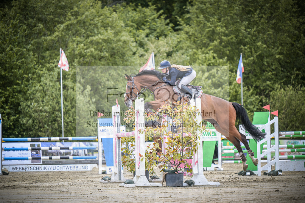 DOS_5943 | Entdecke hochwertige Reitturnierfotos von Foto Oger. Professionell, emotional und authentisch – jetzt Lieblingsmomente im Shop bestellen.Deutschlandweite Turnierfotografie. - Realisiert mit Pictrs.com