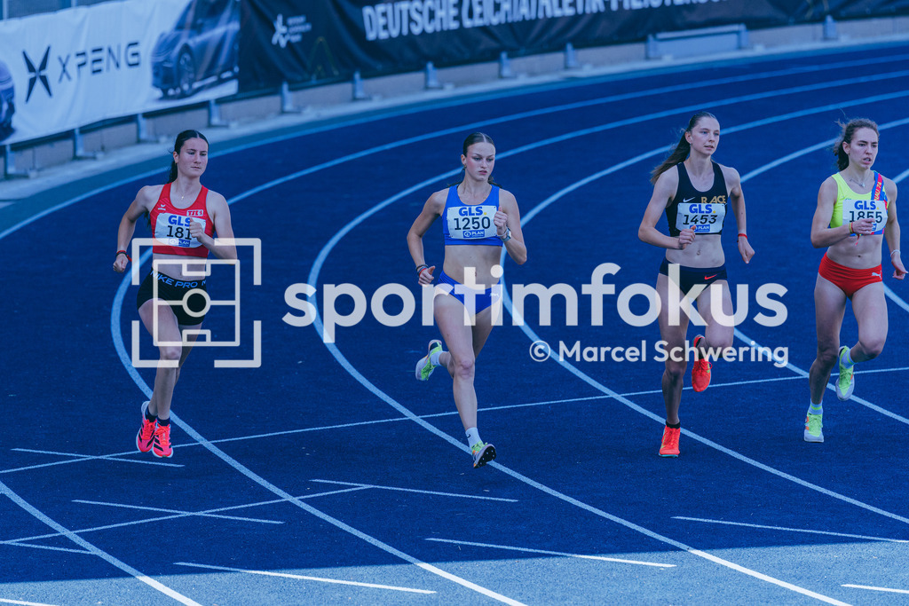 Deutsche Meisterschaften U20 / U16 2026 | Coralia Dippelt, Berliner TSC, 181,Helene Deistler, LAC Erdgas Chemnitz, 1250, Helena Guttke, RACE Erfurt, 1453, 800-Meter-Lauf, Deutsche Meisterschaften der U20 &amp; U16 2026, Lohrheidestadion Bochum-Wattenscheid, 11.07.2026. Foto: Marcel Schwering / sportimfokus - Realisiert mit Pictrs.com