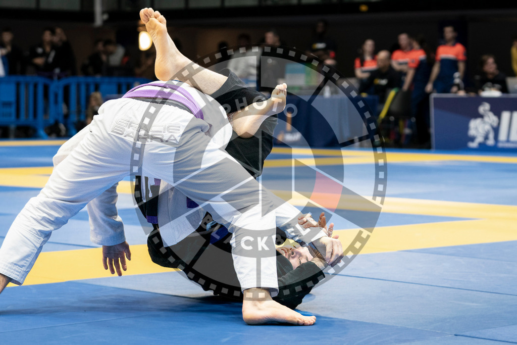 20240123PBB00725 | Fighters compete during the second day of the IBJJF European Championship in Paris, France, on January 23, 2024.