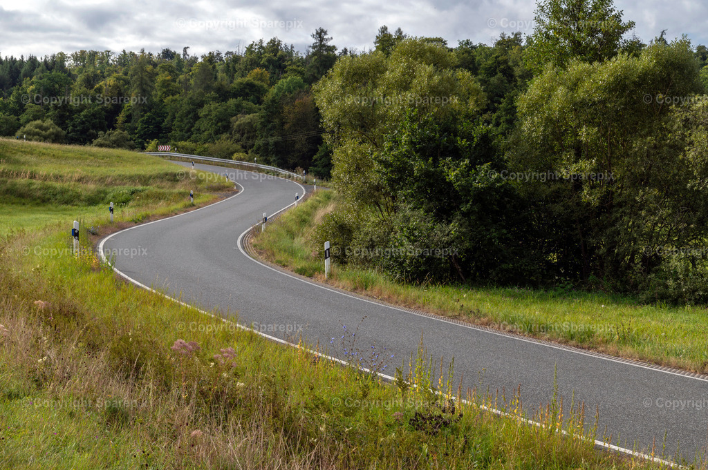 CAR_TE_Country_Road82 | sparepix - Realisiert mit Pictrs.com