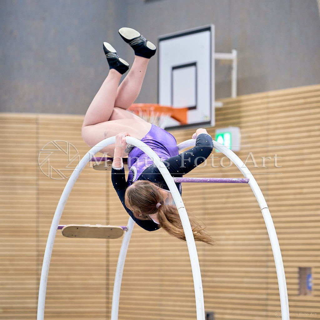 B-DSC05149 | Professionelle Sportfotografie in Hamburg, Schleswig-Holstein und Niedersachsen – spezialisiert auf Rhönrad, Geräteturnen, Leistungsturnen und rhythmische Sportgymnastik. Bundesweite Begleitung von Rhönrad-Events. Jetzt Sport-Fotos - Realisiert mit Pictrs.com