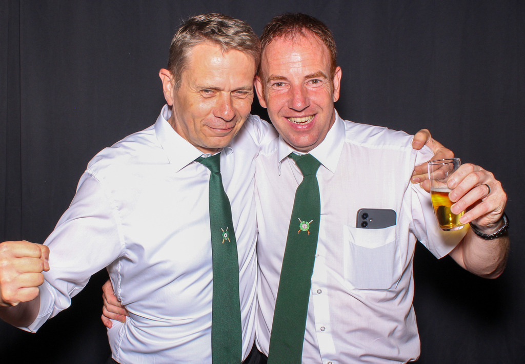 top-top.de-250628-068 | Foto, Video, Fotografie, Videografie, Fotobox, DJ, Discjockey, Musik, Musikbox, Veranstaltung, Photobooth, Amazon, Ebay, Buchtipp, Bestseller, Autor, Verlag, Buch, Wesel, Hamminkeln, NRW, Dinslaken, Rees, Drohne, Hochzeit, Party, Fotobox, Wesel, Fotograf