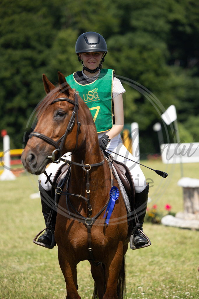 994A1409 | sabrinanicolaifotografie - Realisiert mit Pictrs.com