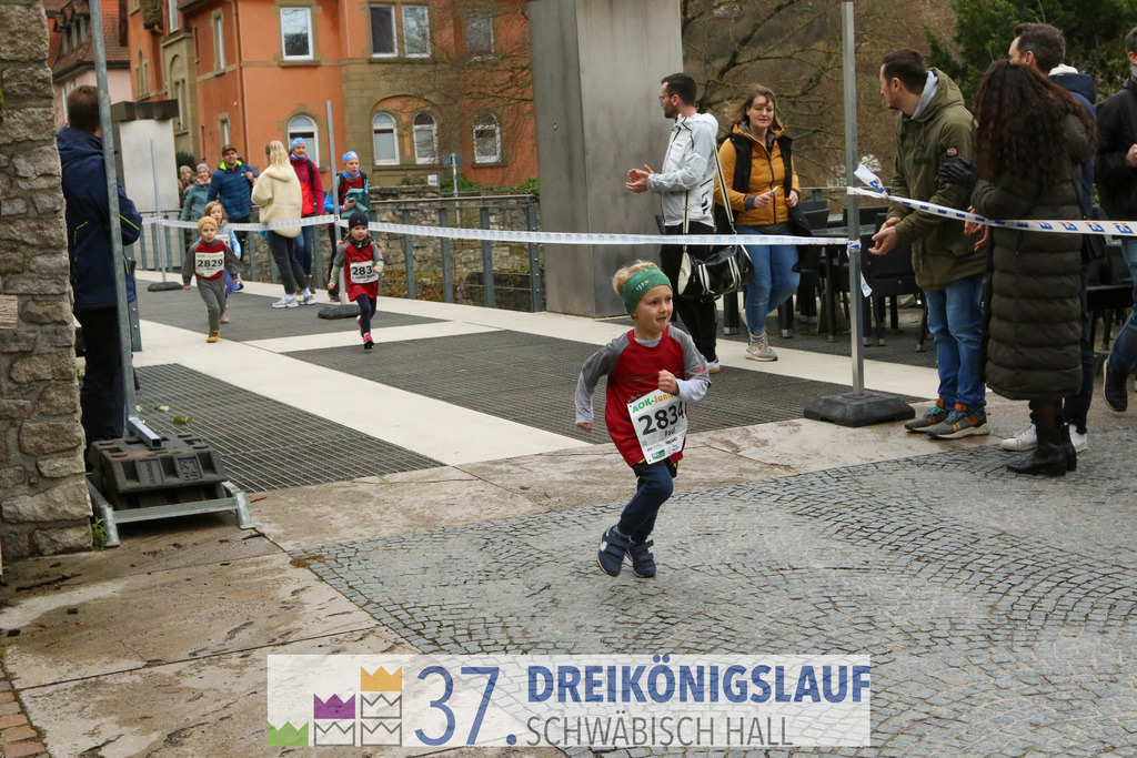 AOK JuniorCup 400m | 3Koenigslauf 2023 - Realisiert mit Pictrs.com