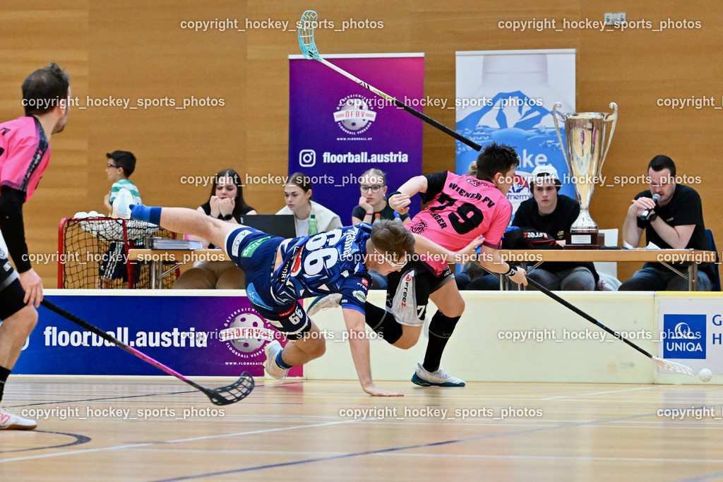 VSV Unihockey vs. Wiener Floorballferein 6.4.2024 | #66 Jakob Rainer VSV Unihockey, #79 Christopher Langer Wiener Floorballverein, VSV Unihockey vs. Wiener Floorballferein 6.4.2024, VSV Unihockey vs. Wiener Floorballferein  am 06.04.2024 in Villach (Ballspielhalle St. Martin), Austria, (Photo by Bernd Stefan)