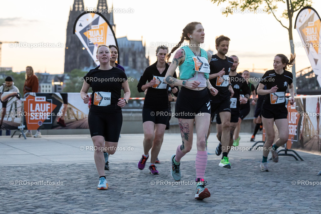 16. OBI Nachtlauf des ASV Koeln; Koeln, 17.05.23 | Impressionen vom 16. OBI Nachtlauf des ASV Koeln am 17.05.23 an Rheinpromenade und Tanzbrunnen in Koeln (Deutschland). Foto: BEAUTIFUL SPORTS/Ulrich Fassbender