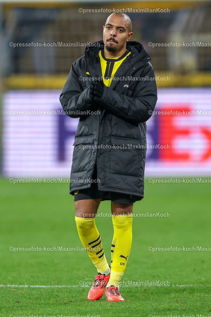 UCL11122402215 | 11.12.2024, UEFA Champions League, Borussia Dortmund - FC Barcelona, 8. Spieltag, Signal Iduna Park, Saison 2024 2025: Donyell Malen (BVB #21)