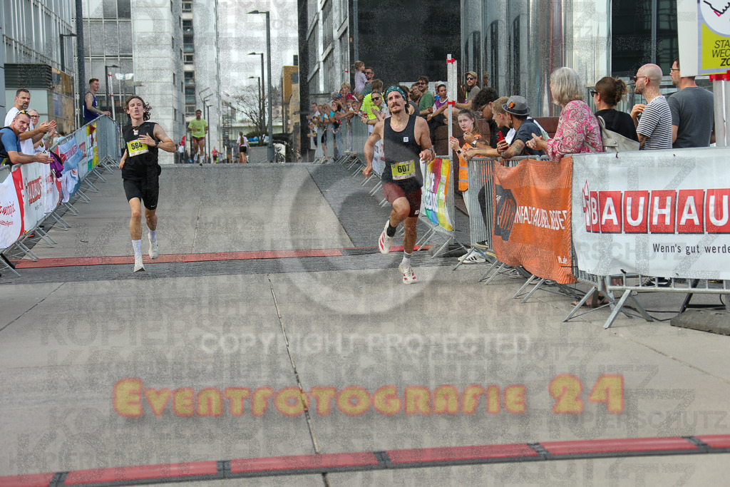 250920_1508_EX1_8402 | Sportfotografie im Rhein-Sieg Kreis, Köln, Bonn, NRW, Rheinland Pfalz, Hessen, etc. Unser Tätigkeitsfeld umfasst den Laufsport vom Volkslauf über den Marathon, Duathlon, Triathon bis zum Ultralauf wie Kölnpfad Ultra oder Schindertrail.