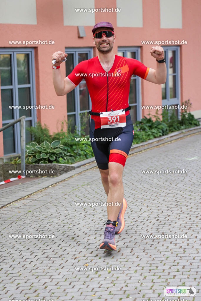 KSZ_9576 | Stadttriathlon Erding 2025. #yourpictrs #sportshot_your_pictrs @Sportshotphotography #stadttriathlonerding Copyright: www.sportshot.de