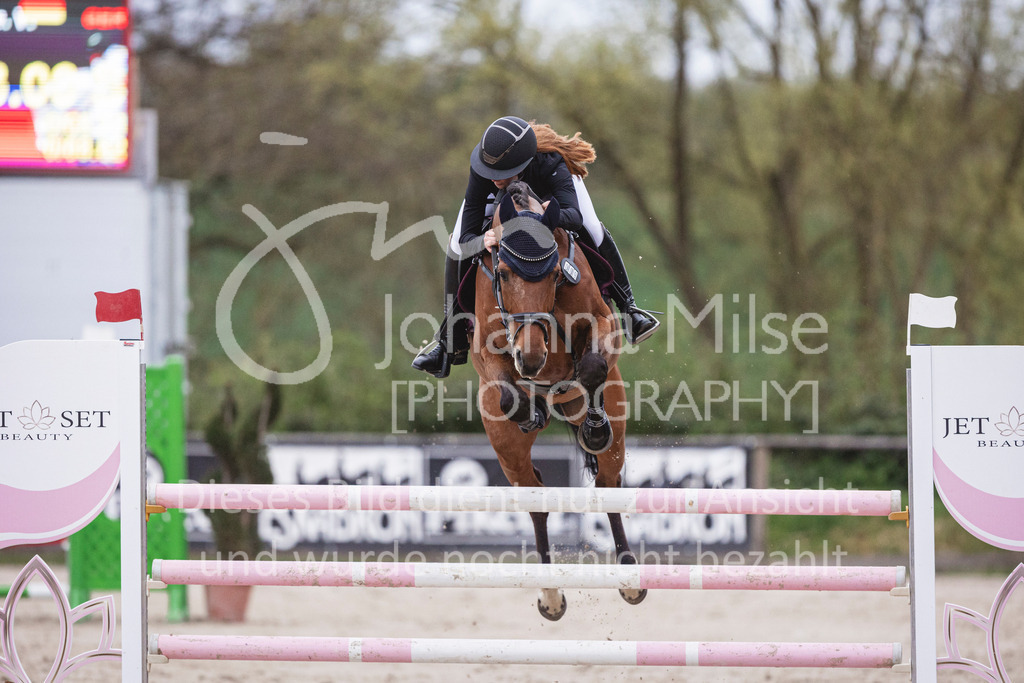 250417_Frühlingsfest_Youngster-M-216 | Deine schönsten Turniermomente als professionelle Fotos! Entdecke hochwertige Pferdesport-Fotografie im Online-Shop. Jetzt Fotos finden & bestellen!