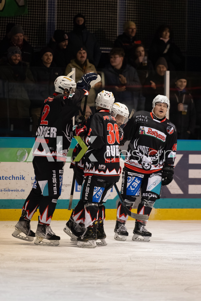 Eishockey I Herren I Saison 2025-2026 I Regio League | 3. Liga Regular Season Gr. 1 ZS | Men I 17. Spieltag I EHC Herrischried - HC Wohlen Freiamt I 01.02.2026 | Hochwertige Sportfotos kaufen & lizenzieren für Medien, Vereine, Agenturen & Sportler:innen. Entdecke professionelle Sportfotografie im Bildshop von Alexander Franzen. - Realisiert mit Pictrs.com