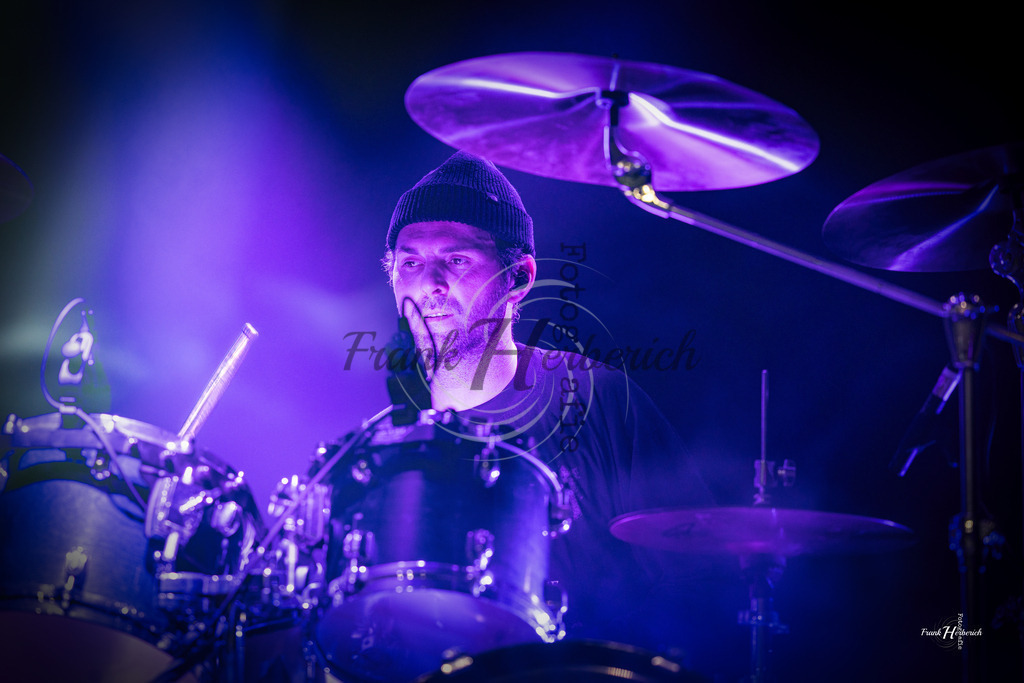 Justice 23.12.2025 | Frank Herberich Fotografie, Frank Herberich, Fotografie, Hochzeit, Portrait, St. Peter Ording, Ording, Westerhever, Nordsee, Frank Fotografie, Hardheim,  Odenwald,Walldürn, Band,Eventfotografie - Realisiert mit Pictrs.com