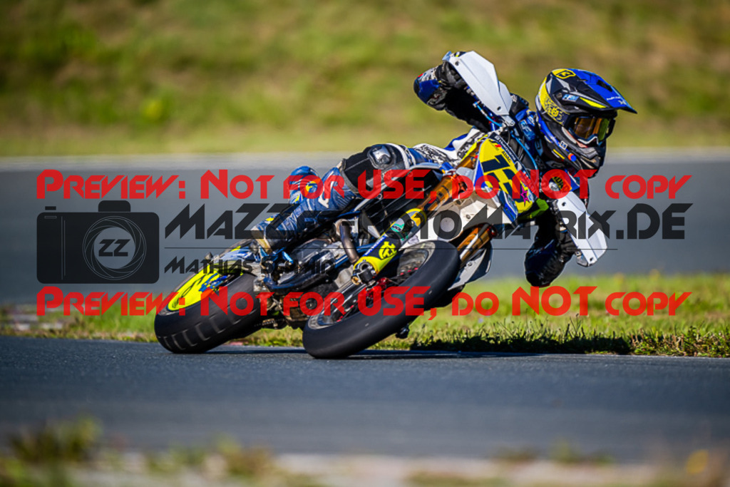 MaZZes_FotoMatrix_220904_6202 | S1