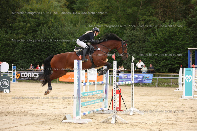 HG9A1047 | laurarinckfotografie - Realisiert mit Pictrs.com