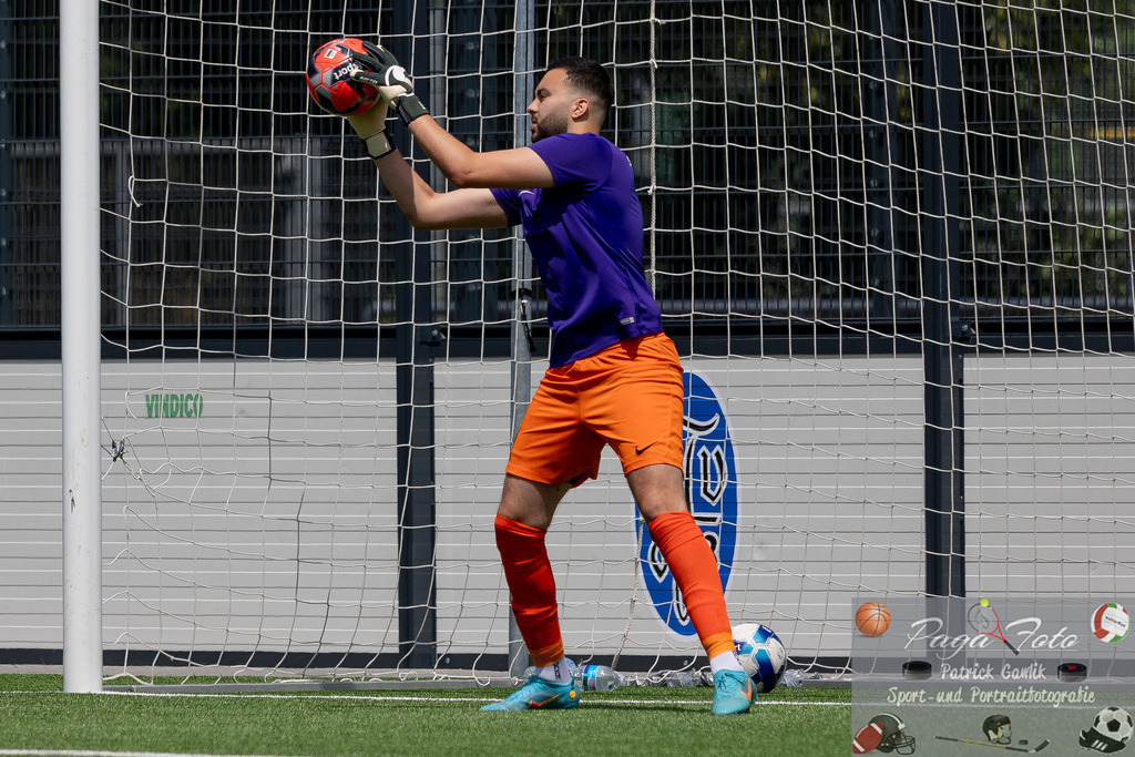 Testspiel: Spvgg. 03 Fechenheim - Türk Gücü Friedberg, 13.07.2024 | Ayoub Marzak (Spvgg. 03 Fechenheim #1), Spvgg. 03 Fechenheim - Türk Gücü Friedberg, Frankfurt am Main, Sportanlage Birsteiner Straße, 13.7.2024 - Realisiert mit Pictrs.com