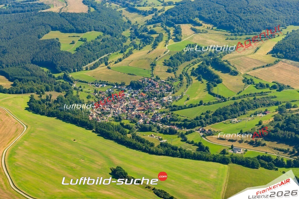 Luftbild Vs Google Maps  Wallbach  Meiningen -Das Luftbild wurde 2025 vom UL-Flugzeug heraus erstellt ( keine Drohnenluftbilder ) - Hochauflösende Luftaufnahme -Nicht vergleichbar mit Google Maps oder Satelittenbilder- Die Geschenkidee !Mit Lizenz und Bildrechte bestellbar