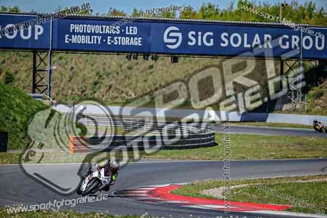 pubi3350 | Professionelle Fotos von Sportveranstaltungen, aber auch Hochzeiten und anderen Events. - Realisiert mit Pictrs.com