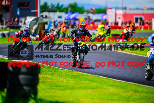 MaZZes_FotoMatrix_240714_6007705_4185 | S2